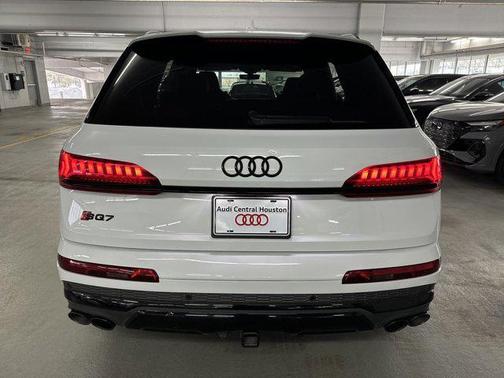 Glacier White Metallic 2023 Audi SQ7 4.0T Prestige