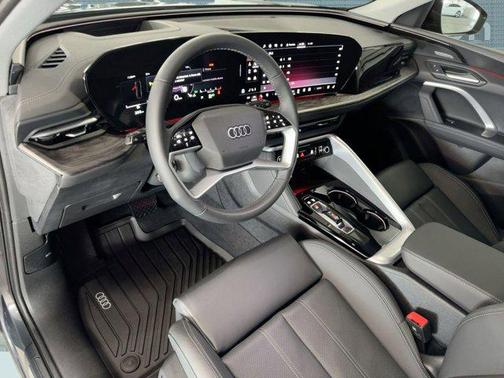 2025 Audi Q5 Premium Plus TFSI quattro S tronic