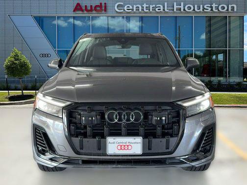 2025 Audi Q7 45 Premium Plus