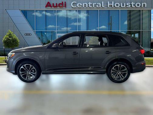 2025 Audi Q7 45 Premium Plus