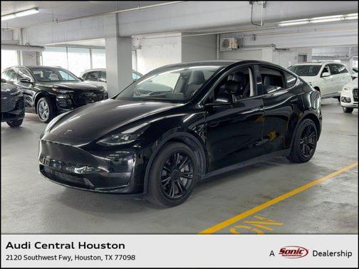 2022 Tesla Model Y Long Range Dual Motor All-Wheel Drive