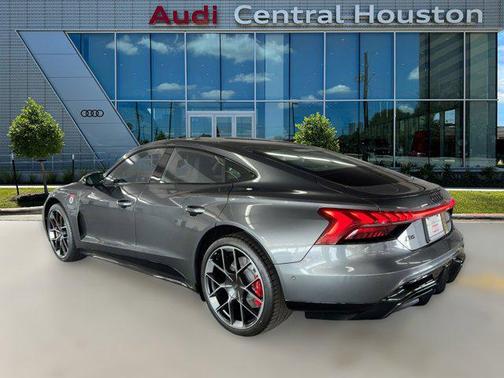 2026 Audi RS e-tron GT quattro