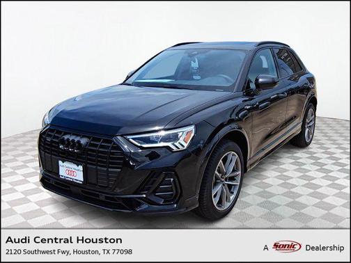 2025 Audi Q3 Premium 45 TFSI S line quattro Tiptronic