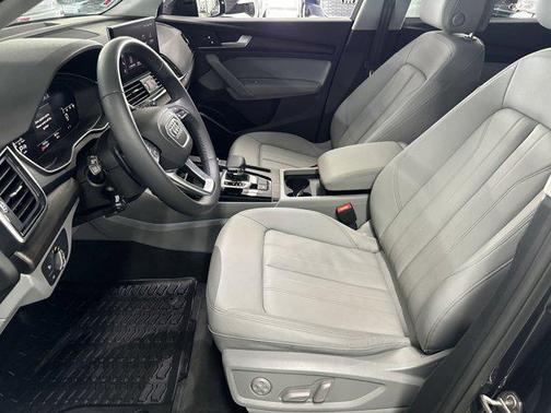 2025 Audi Q5 40 Premium