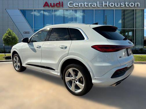 2025 Audi Q5 Premium Plus
