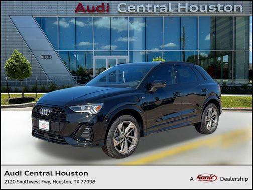 2025 Audi Q3 Premium 45 TFSI S line quattro Tiptronic