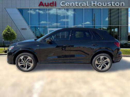 2025 Audi Q3 Premium 45 TFSI S line quattro Tiptronic