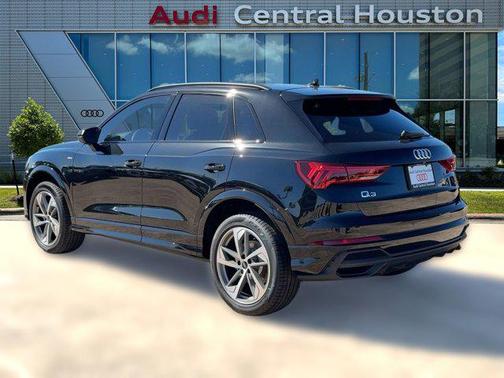 2025 Audi Q3 Premium 45 TFSI S line quattro Tiptronic