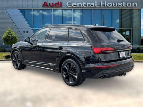 2026 Audi Q7 55 Premium Plus