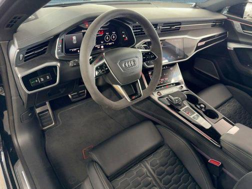 2023 Audi RS 7 4.0T