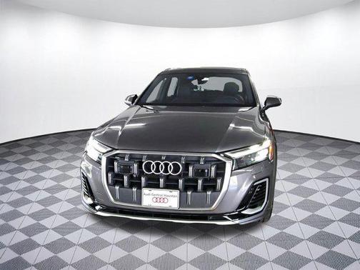 2025 Audi Q7 55 Premium Plus