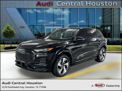 2025 Audi Q6 e-tron Premium quattro