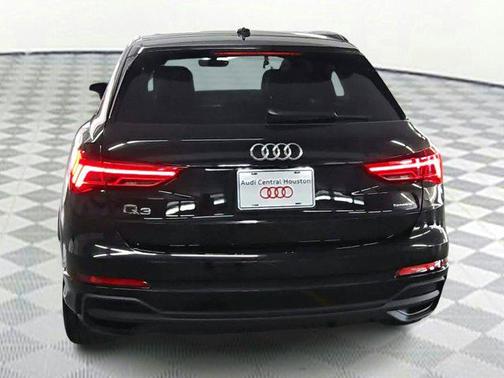 2024 Audi Q3 45 S line Premium Plus