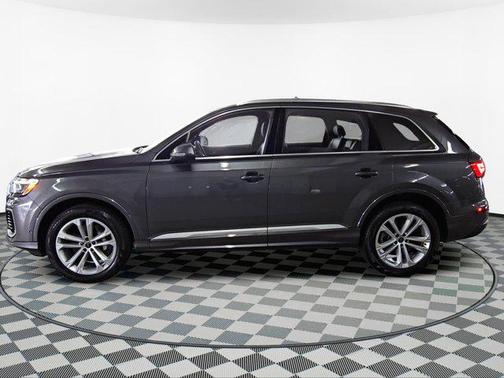 2025 Audi Q7 45 Premium