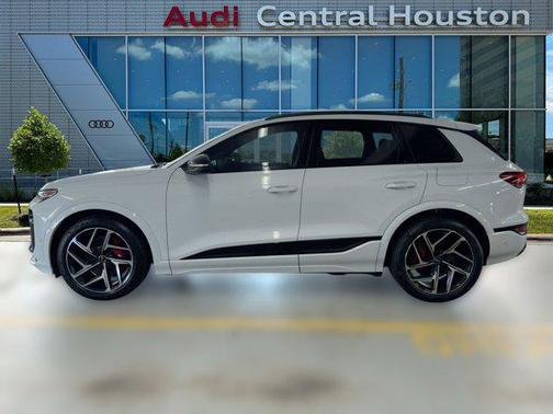 2025 Audi SQ6 e-tron Prestige quattro