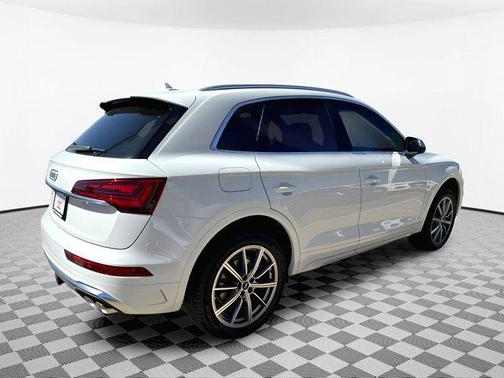 2025 Audi SQ5 3.0T Premium Plus