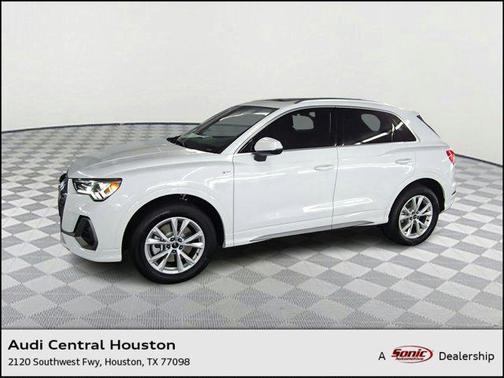 2025 Audi Q3 Premium 45 TFSI S line quattro Tiptronic