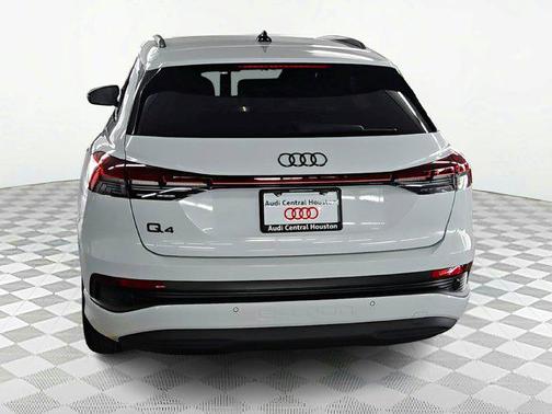 2025 Audi Q4 e-tron Premium 45 RWD
