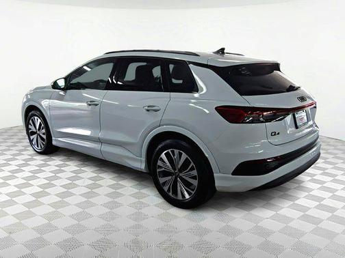 2025 Audi Q4 e-tron Premium 45 RWD