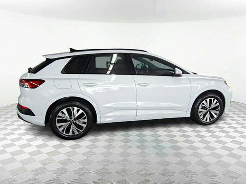 2025 Audi Q4 e-tron Premium 45 RWD