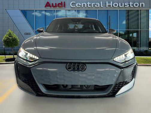 2026 Audi RS e-tron GT quattro