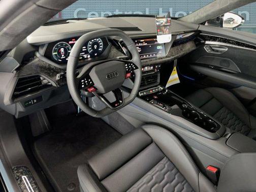 2026 Audi RS e-tron GT quattro