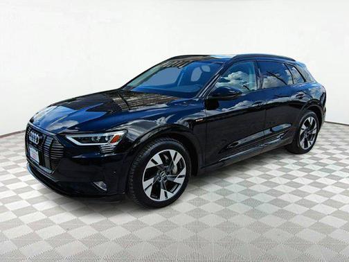 2021 Audi e-tron Premium