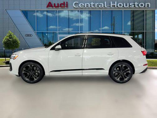 2026 Audi Q7 55 Premium Plus