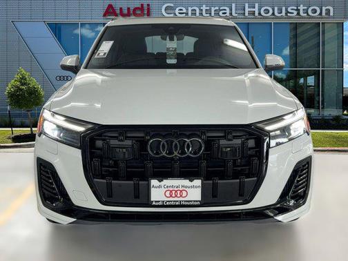 2026 Audi Q7 55 Premium Plus