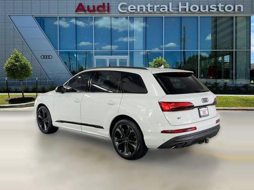 2026 Audi Q7 55 Premium Plus