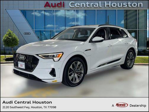 2021 Audi e-tron Premium Plus