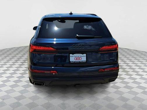 2025 Audi Q7 55 Premium Plus