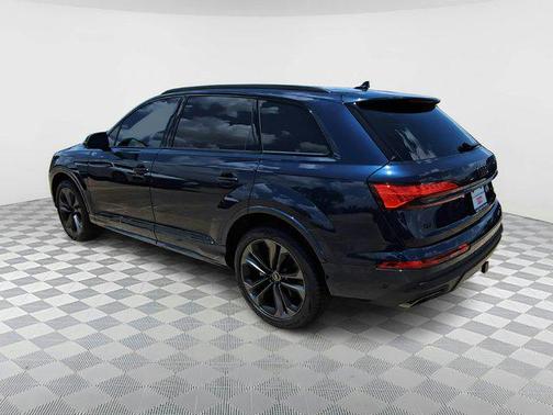 2025 Audi Q7 55 Premium Plus