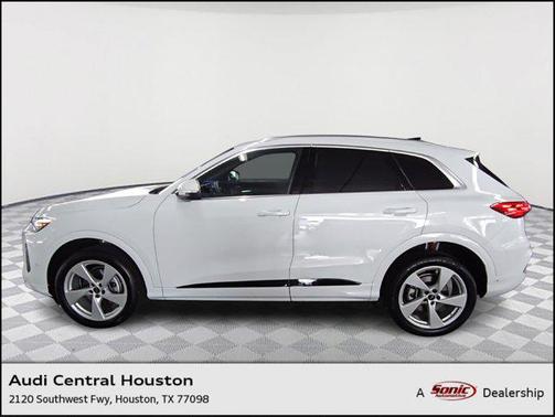 2025 Audi Q5 Premium Plus