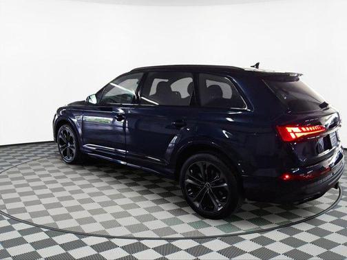 2025 Audi Q7 55 Premium Plus
