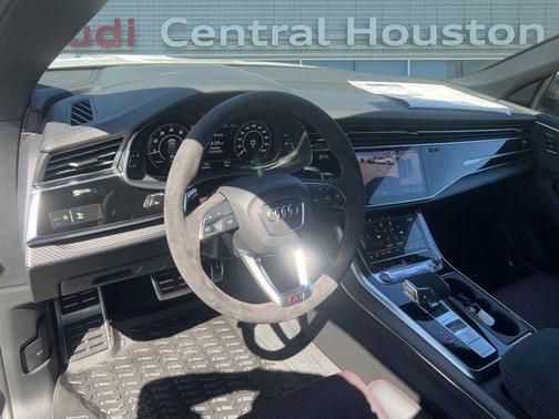 2025 Audi RS Q8 4.0T