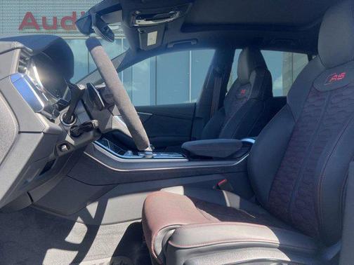 2025 Audi RS Q8 4.0T