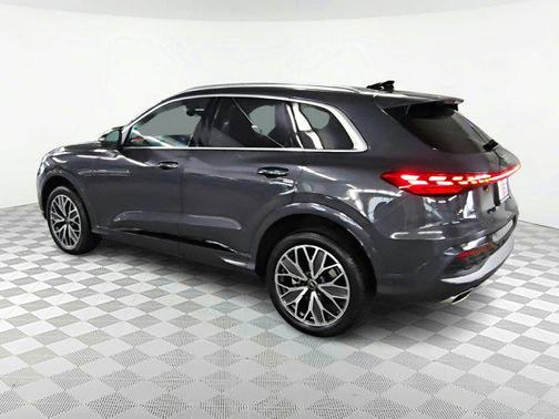2025 Audi Q5 Premium Plus