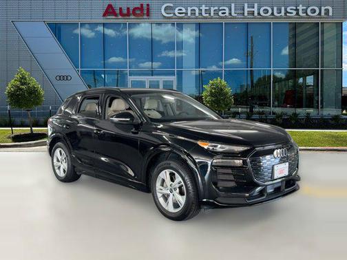 2025 Audi Q6 e-tron Premium