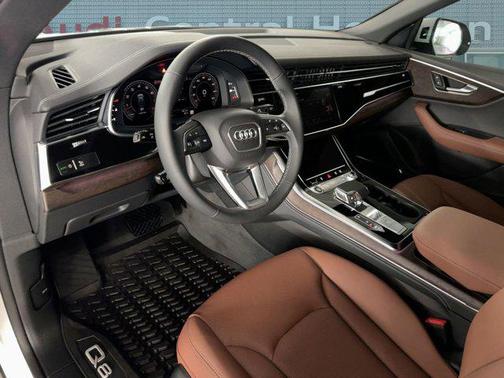 2025 Audi Q8 55 Premium Plus