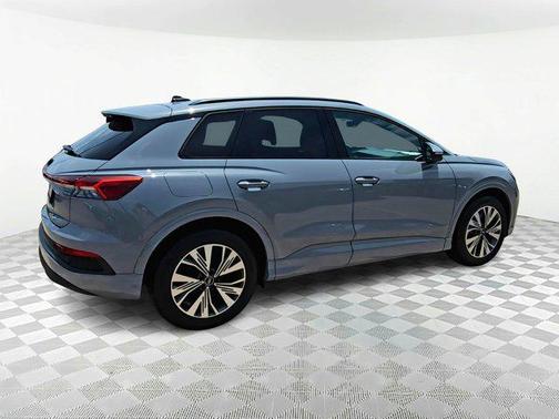 2025 Audi Q4 e-tron Premium 45 RWD