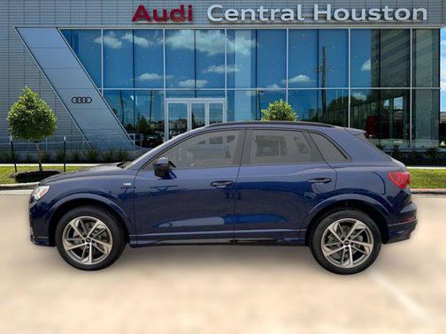 2025 Audi Q3 Premium 45 TFSI S line quattro Tiptronic