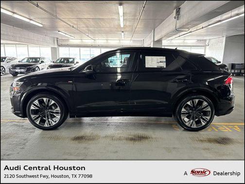 2025 Audi Q8 55 Premium Plus