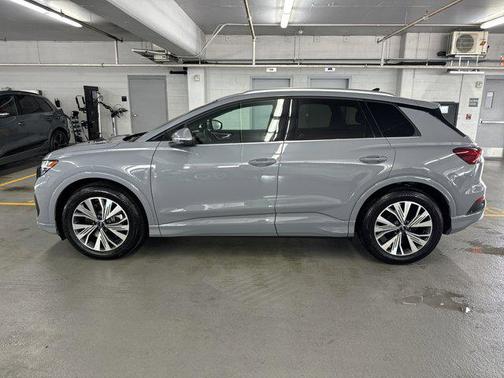 2025 Audi Q4 e-tron Premium 45 RWD
