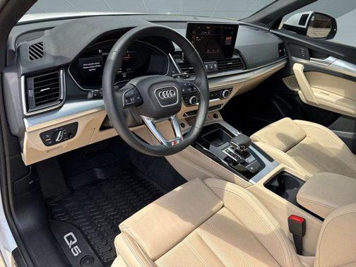 2024 Audi Q5 45 S line Premium Plus