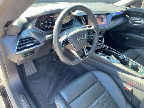 2023 Audi RS e-tron GT quattro
