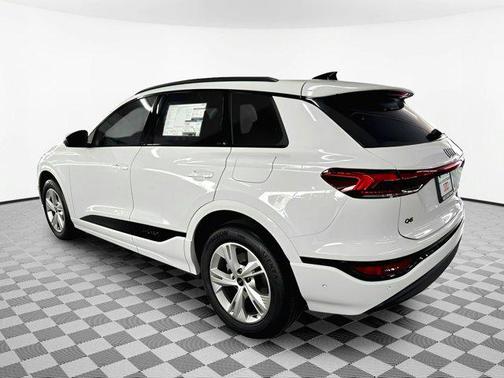 2025 Audi Q6 e-tron Premium