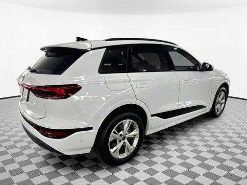 2025 Audi Q6 e-tron Premium