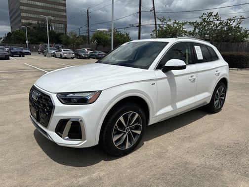 2023 Audi Q5 45 S line Premium Plus