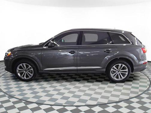 2025 Audi Q7 55 Premium Plus